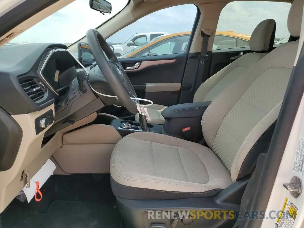 7 fotografías del automóvil dañado 1FMCU0G66LUC40688 FORD ESCAPE 2020
