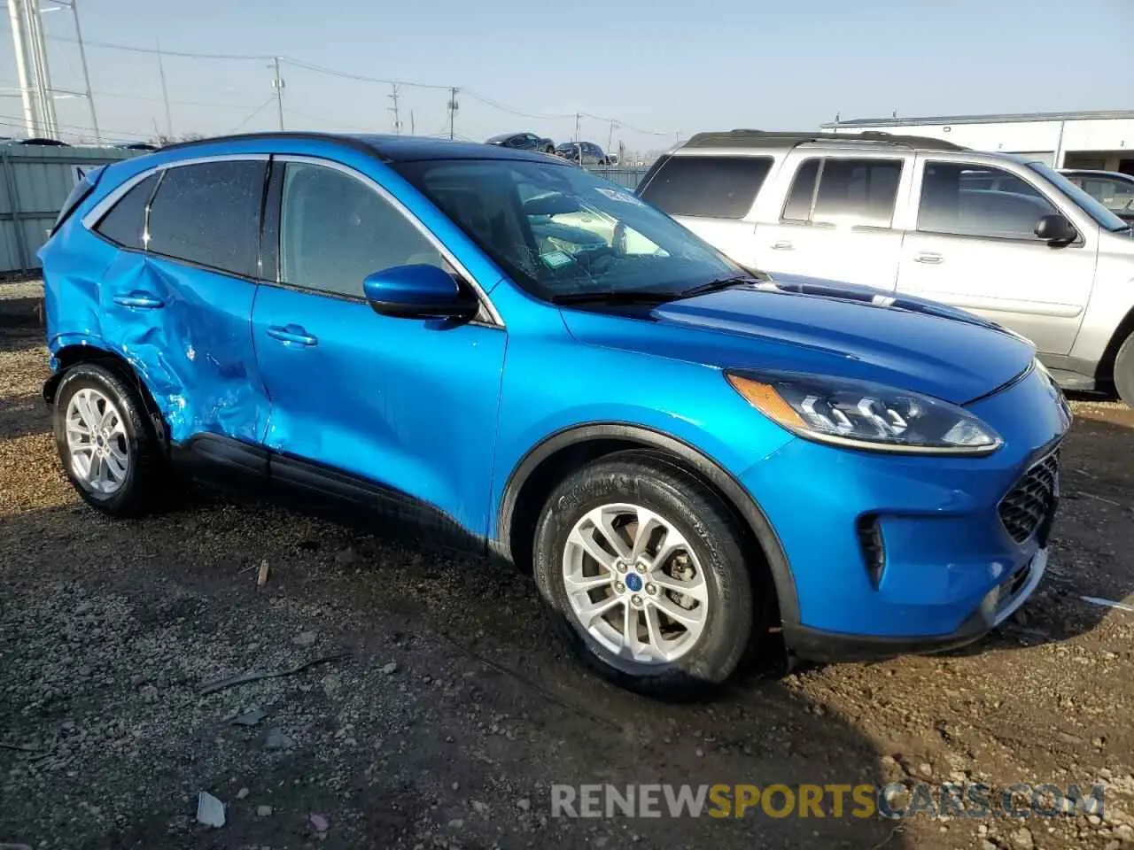 4 fotografías del automóvil dañado 1FMCU0G67LUA07242 FORD ESCAPE 2020