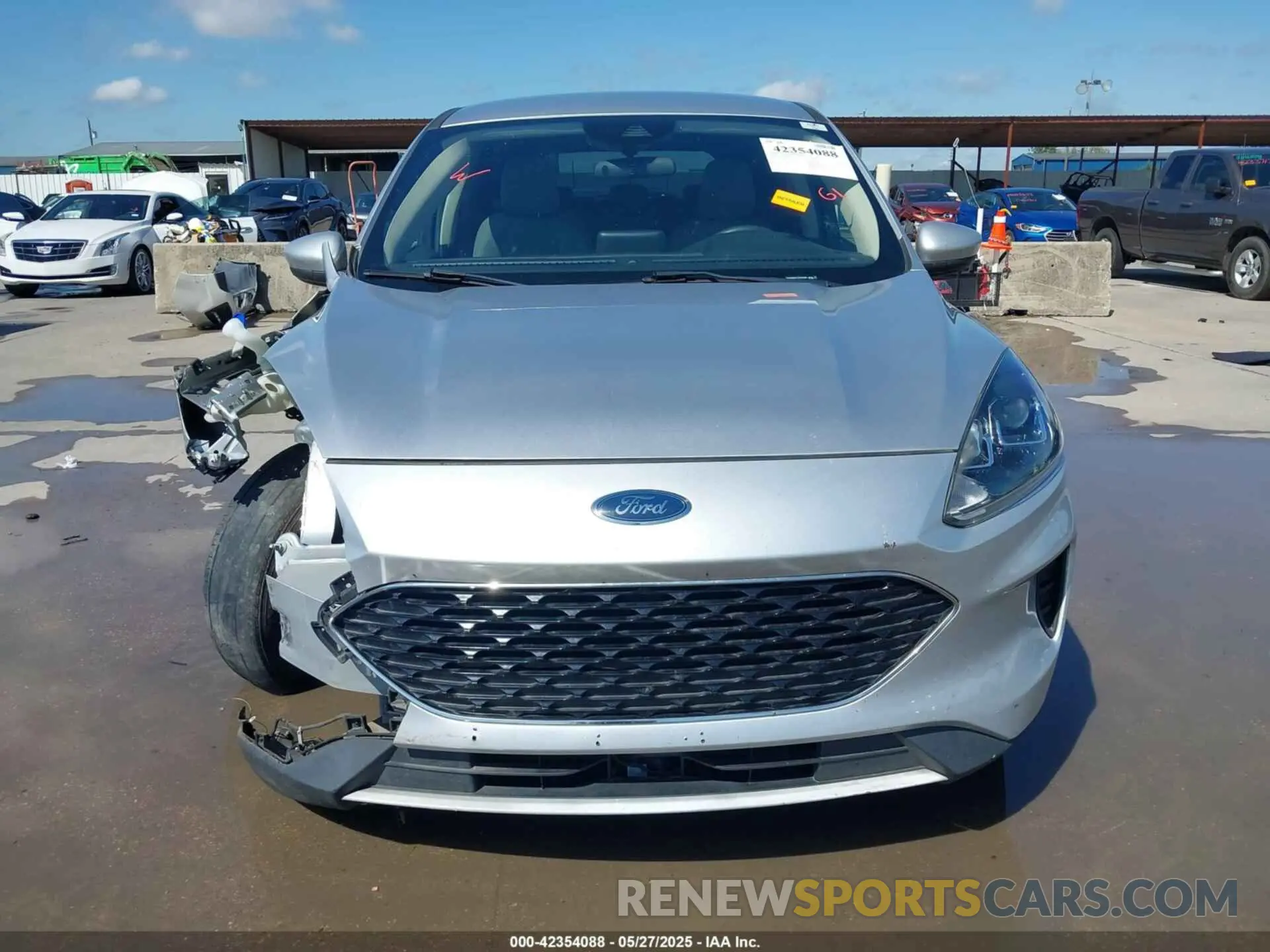 13 fotografías del automóvil dañado 1FMCU0G67LUA92888 FORD ESCAPE 2020