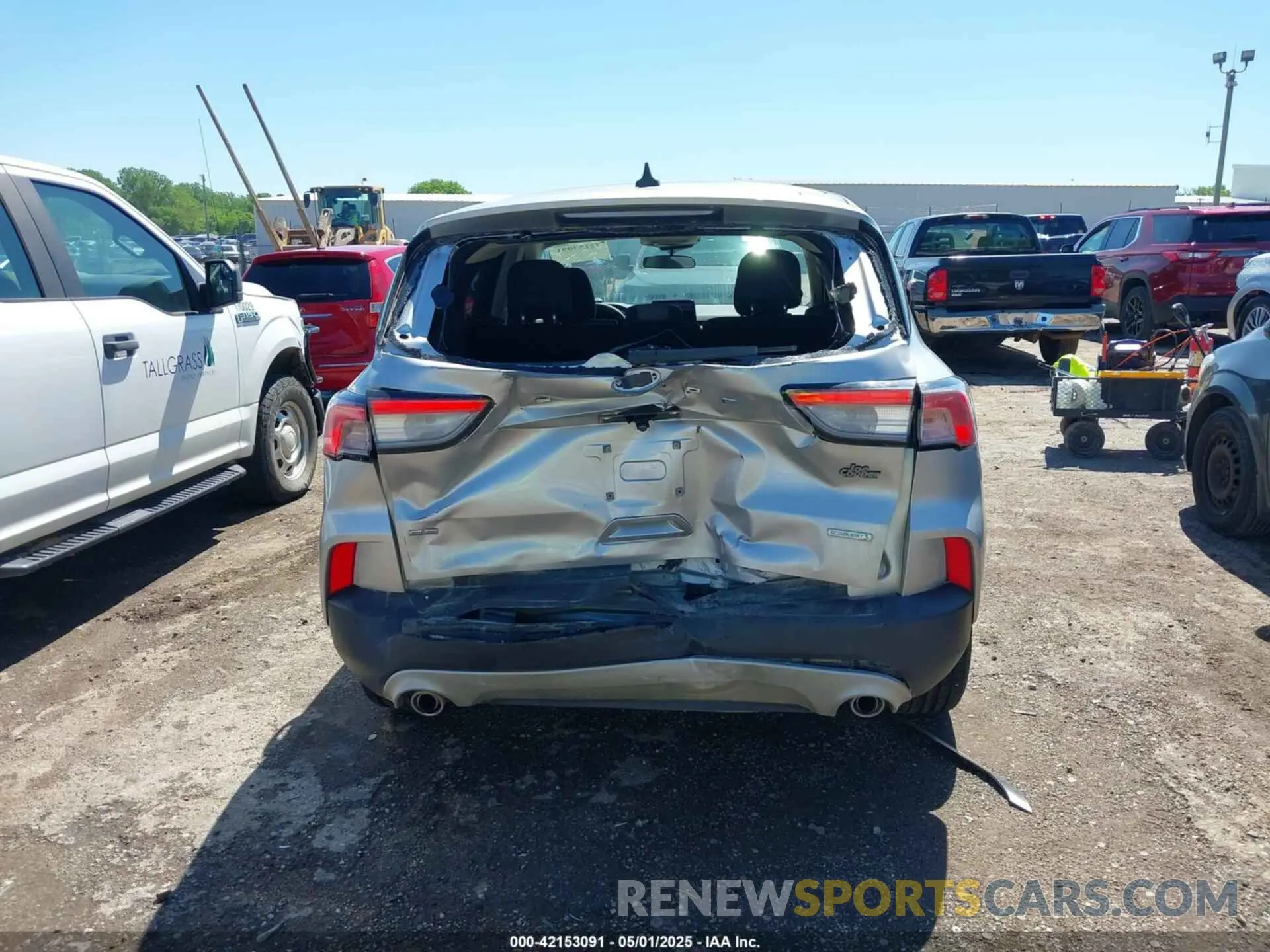 16 fotografías del automóvil dañado 1FMCU0G67LUB30443 FORD ESCAPE 2020