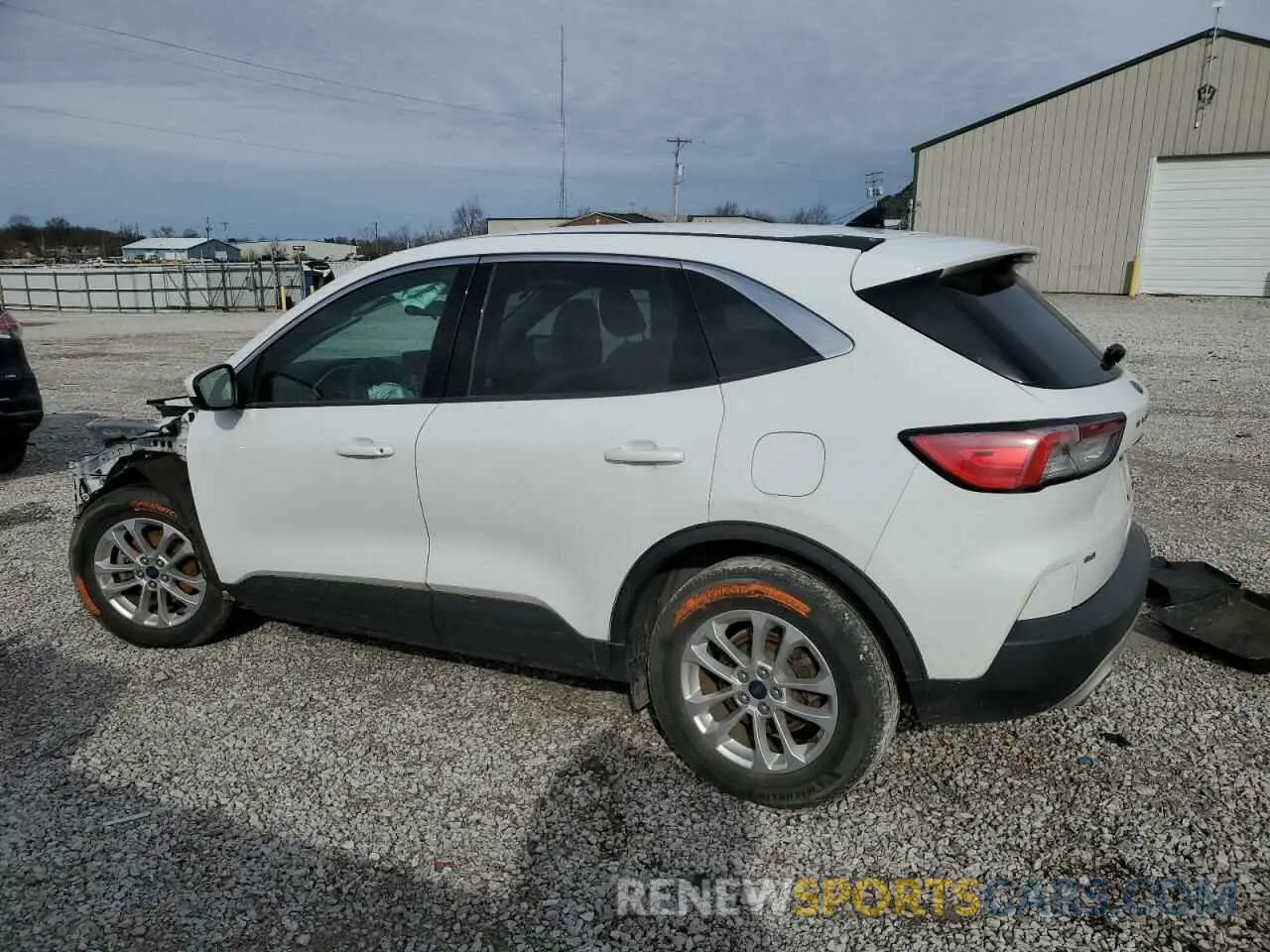 2 fotografías del automóvil dañado 1FMCU0G68LUA24809 FORD ESCAPE 2020