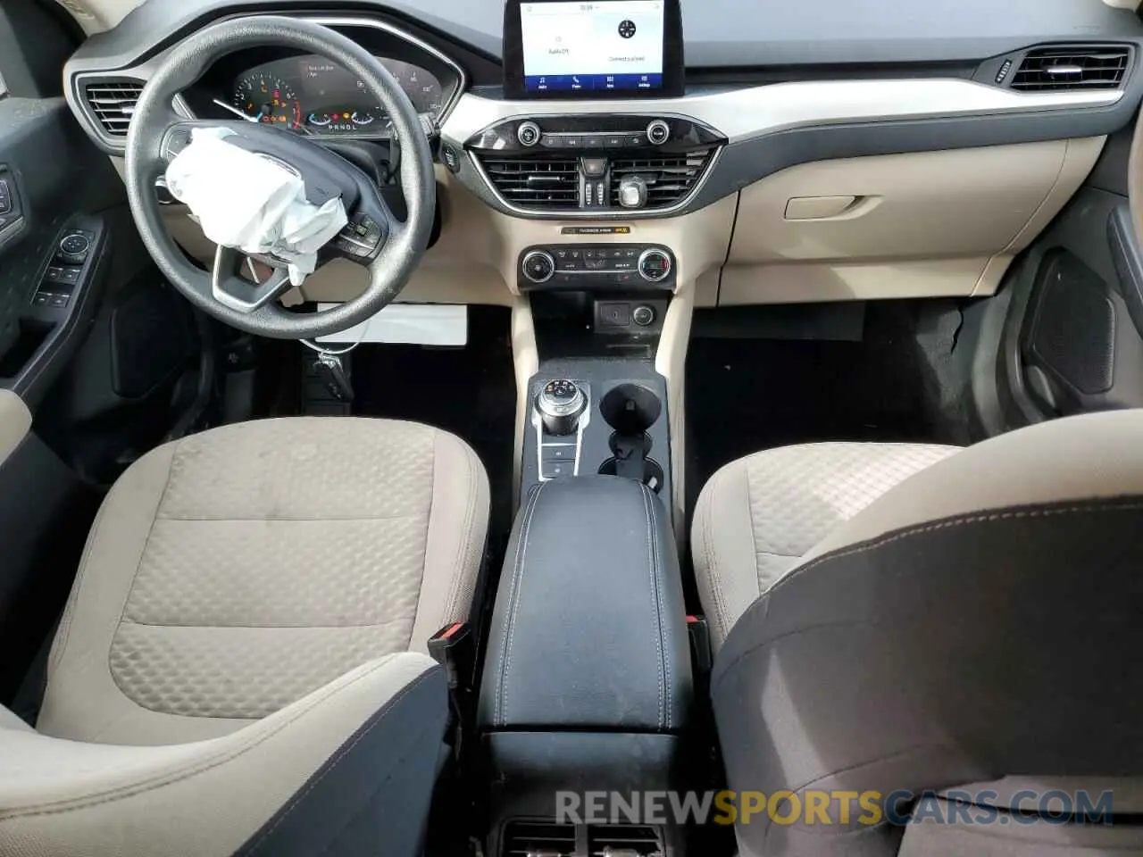 8 fotografías del automóvil dañado 1FMCU0G68LUA24809 FORD ESCAPE 2020