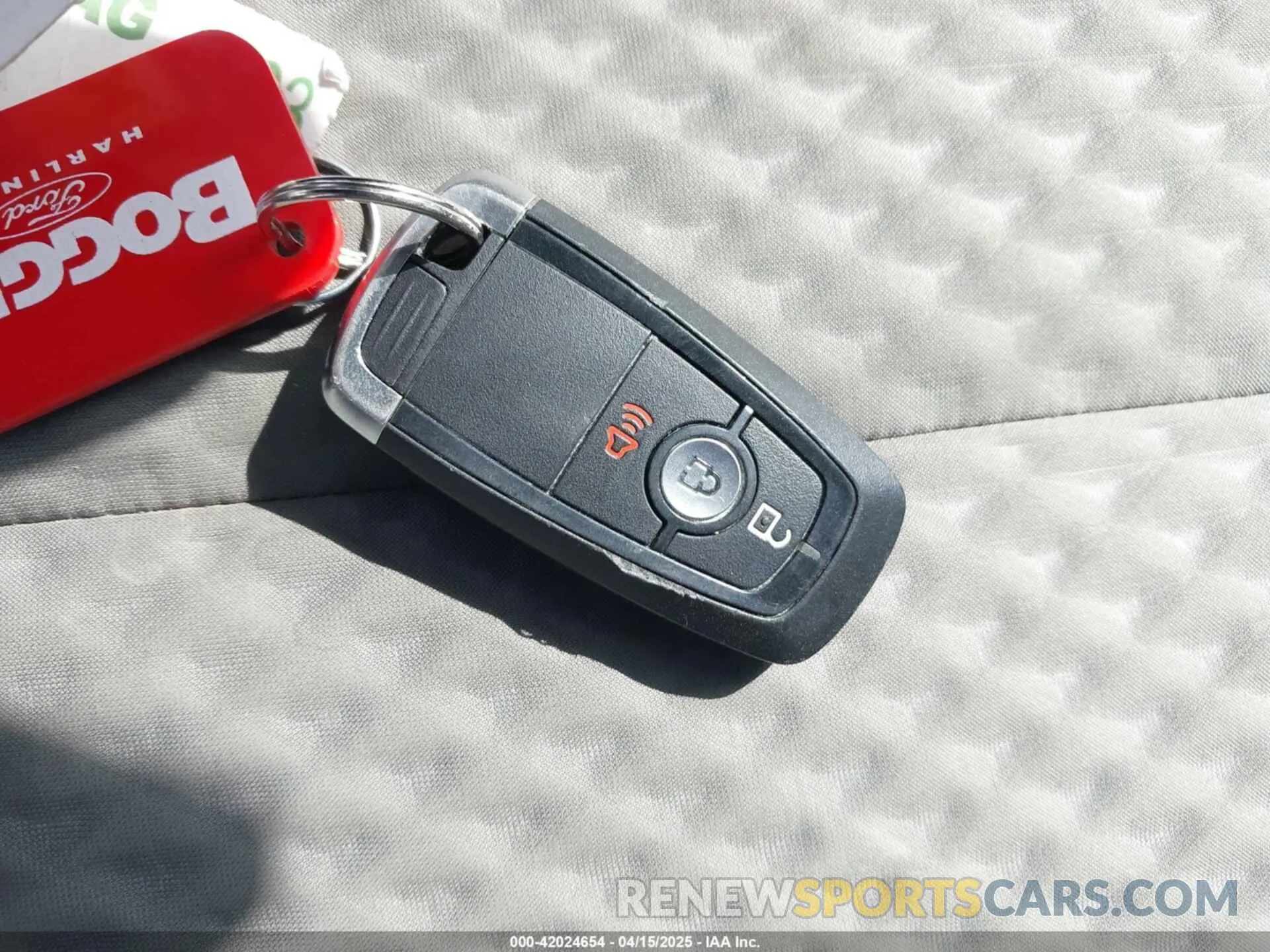 11 fotografías del automóvil dañado 1FMCU0G68LUA54439 FORD ESCAPE 2020