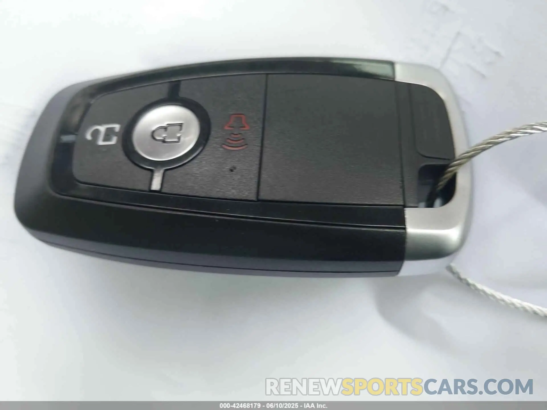 11 fotografías del automóvil dañado 1FMCU0G68LUA75081 FORD ESCAPE 2020