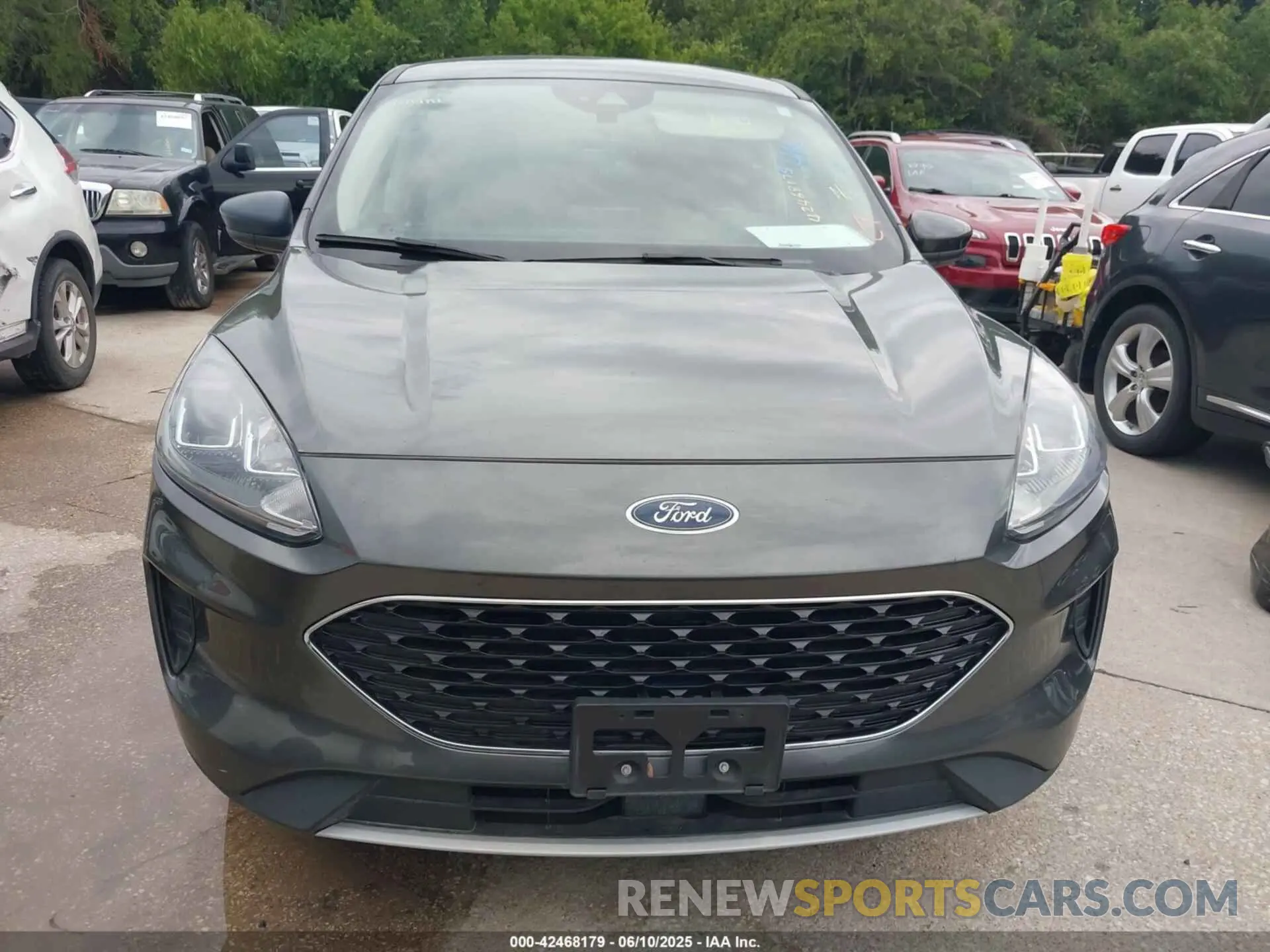 6 fotografías del automóvil dañado 1FMCU0G68LUA75081 FORD ESCAPE 2020