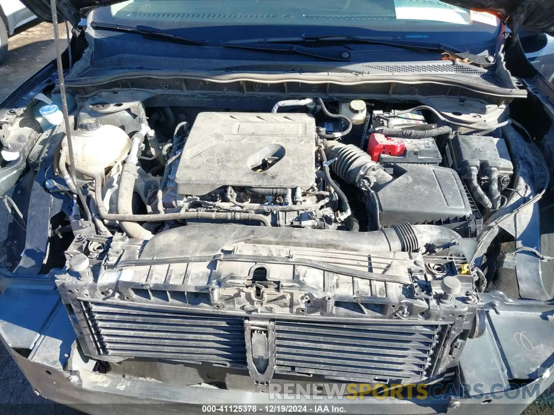 10 fotografías del automóvil dañado 1FMCU0G68LUA76411 FORD ESCAPE 2020