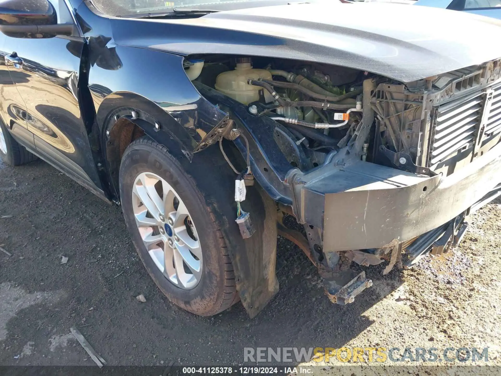 19 fotografías del automóvil dañado 1FMCU0G68LUA76411 FORD ESCAPE 2020