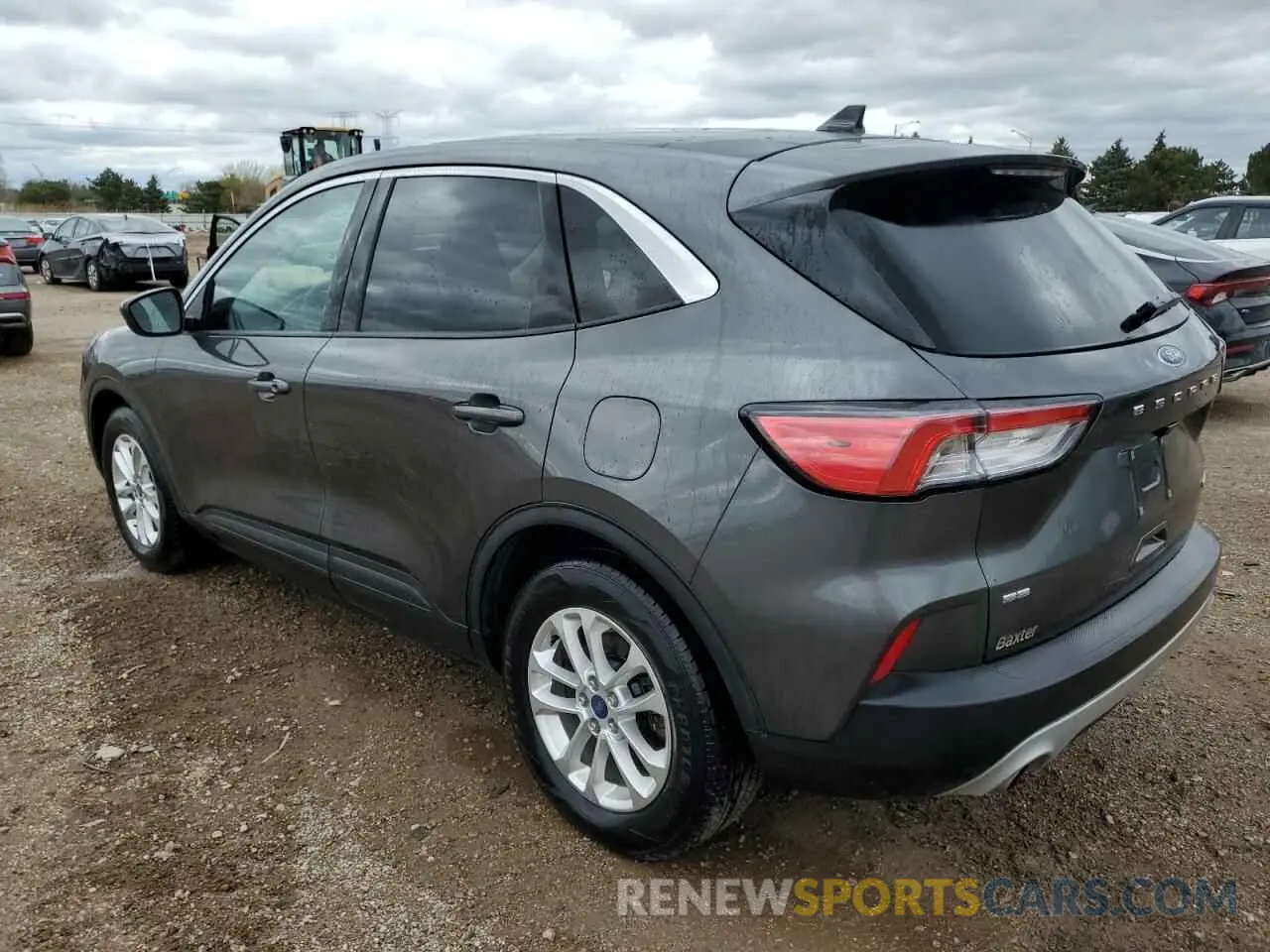 2 fotografías del automóvil dañado 1FMCU0G68LUA81673 FORD ESCAPE 2020