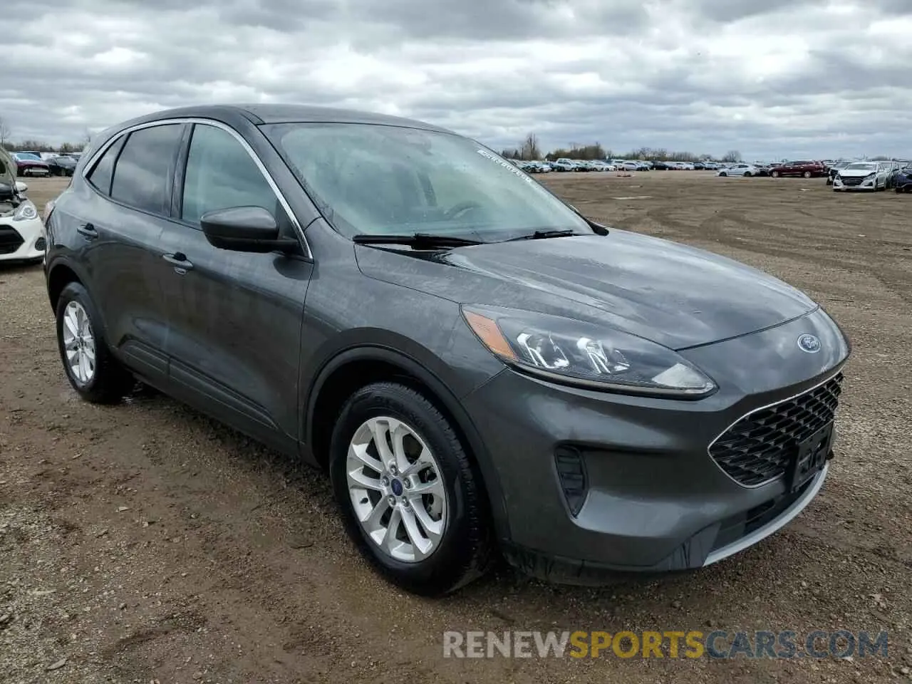 4 fotografías del automóvil dañado 1FMCU0G68LUA81673 FORD ESCAPE 2020