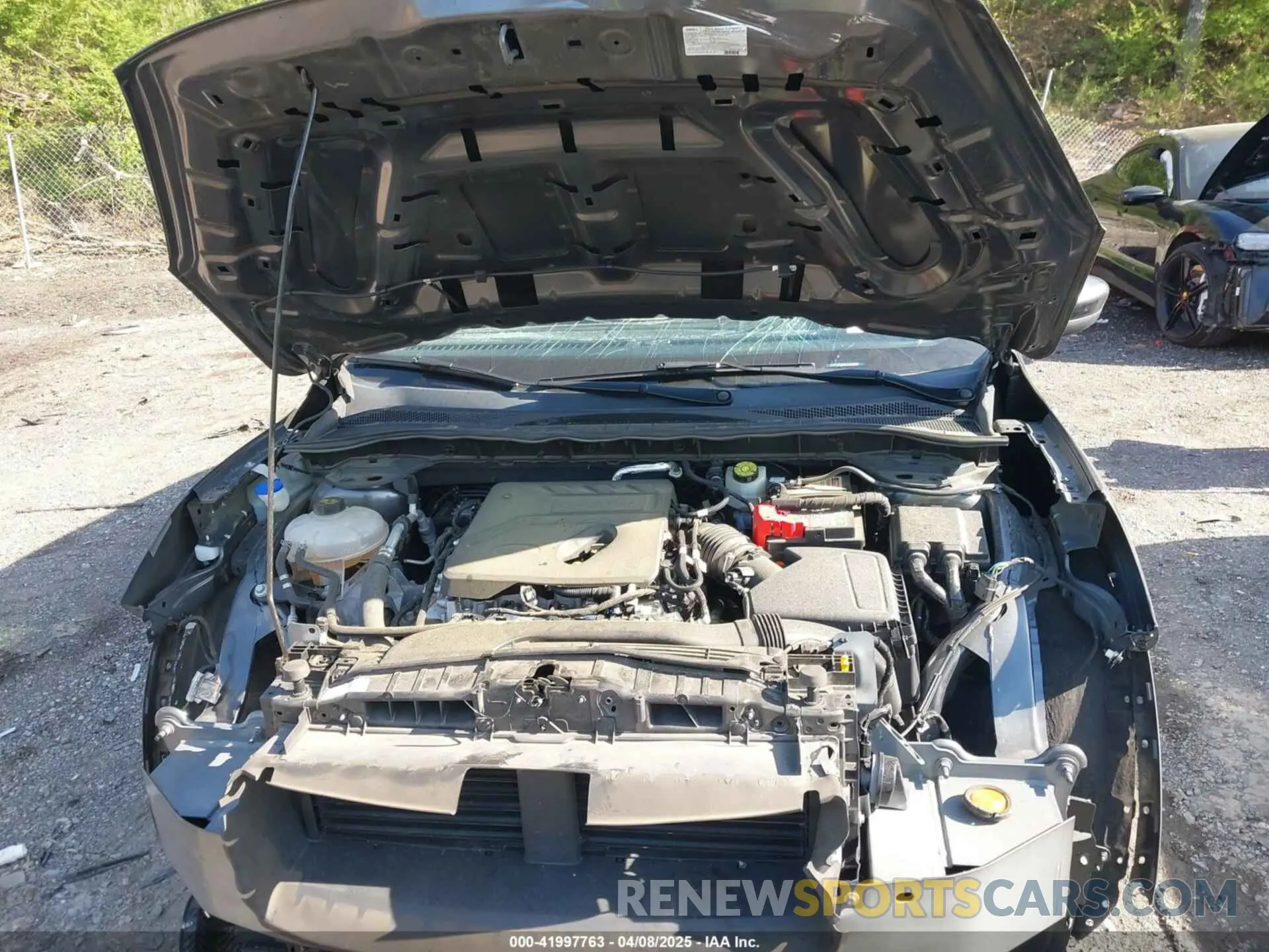 10 fotografías del automóvil dañado 1FMCU0G68LUA85285 FORD ESCAPE 2020