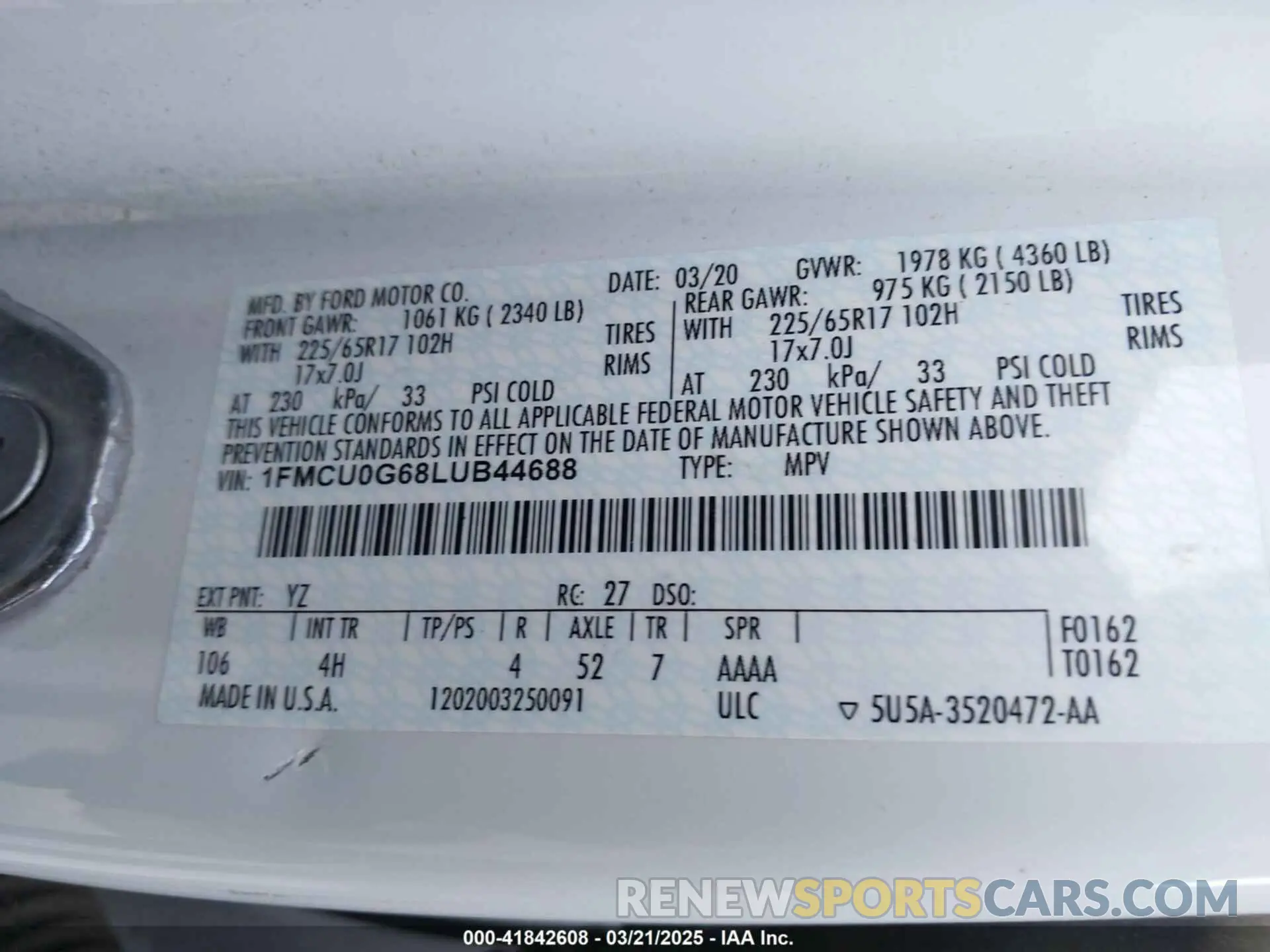 9 fotografías del automóvil dañado 1FMCU0G68LUB44688 FORD ESCAPE 2020
