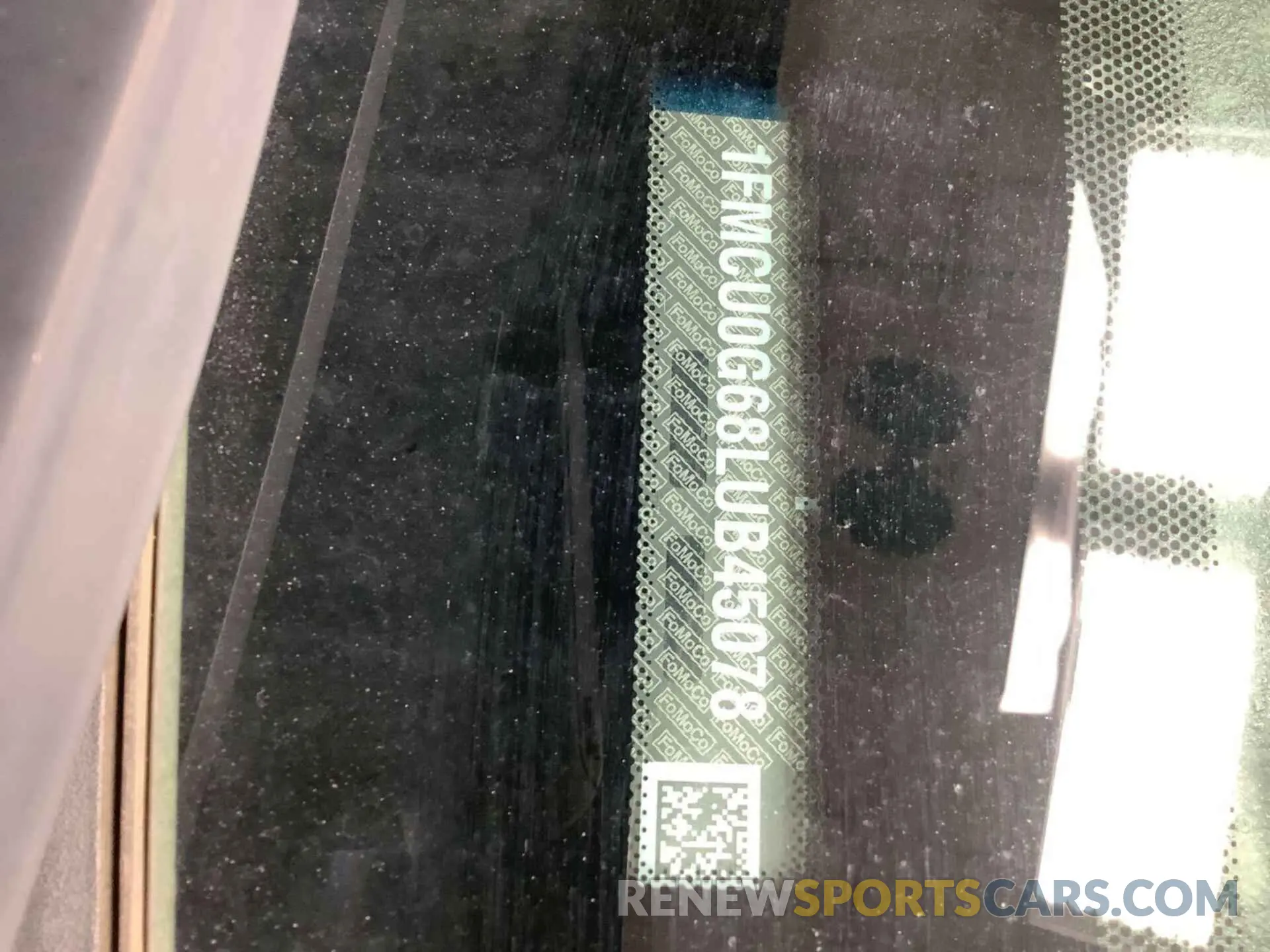 33 fotografías del automóvil dañado 1FMCU0G68LUB45078 FORD ESCAPE 2020