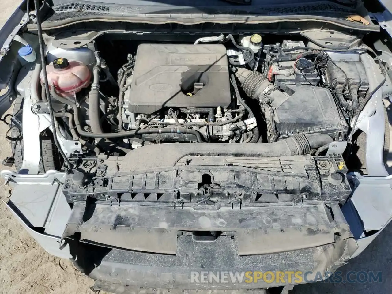 12 fotografías del automóvil dañado 1FMCU0G68LUB78758 FORD ESCAPE 2020