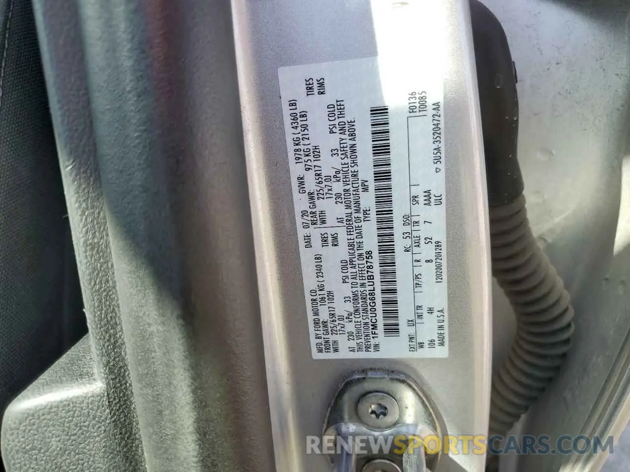 14 fotografías del automóvil dañado 1FMCU0G68LUB78758 FORD ESCAPE 2020
