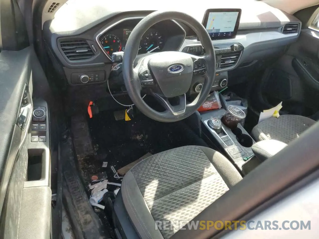 8 fotografías del automóvil dañado 1FMCU0G68LUB78758 FORD ESCAPE 2020