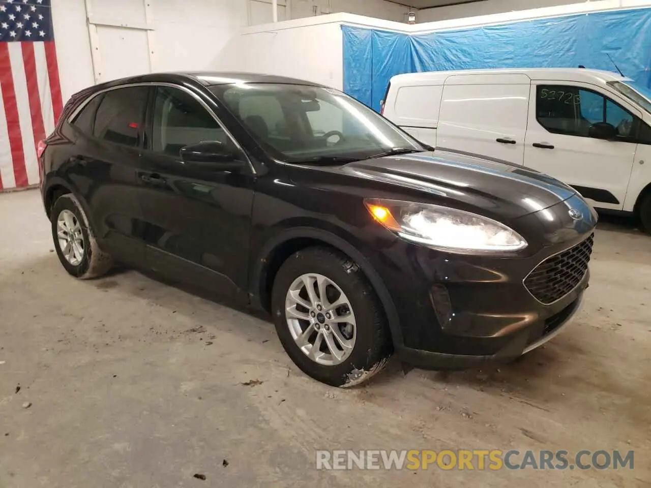4 fotografías del automóvil dañado 1FMCU0G68LUB83698 FORD ESCAPE 2020