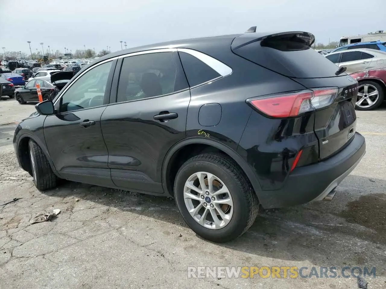 2 fotografías del automóvil dañado 1FMCU0G68LUC21771 FORD ESCAPE 2020