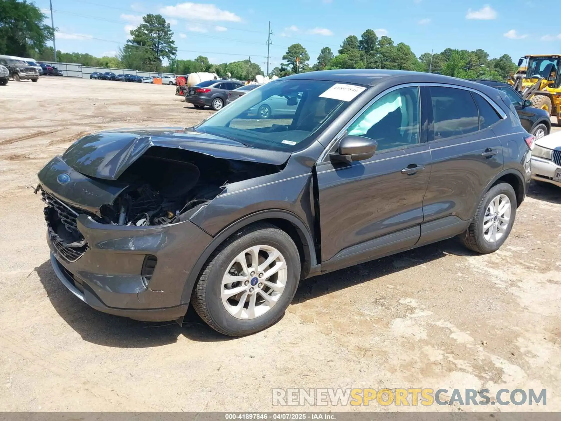 2 fotografías del automóvil dañado 1FMCU0G69LUA23118 FORD ESCAPE 2020