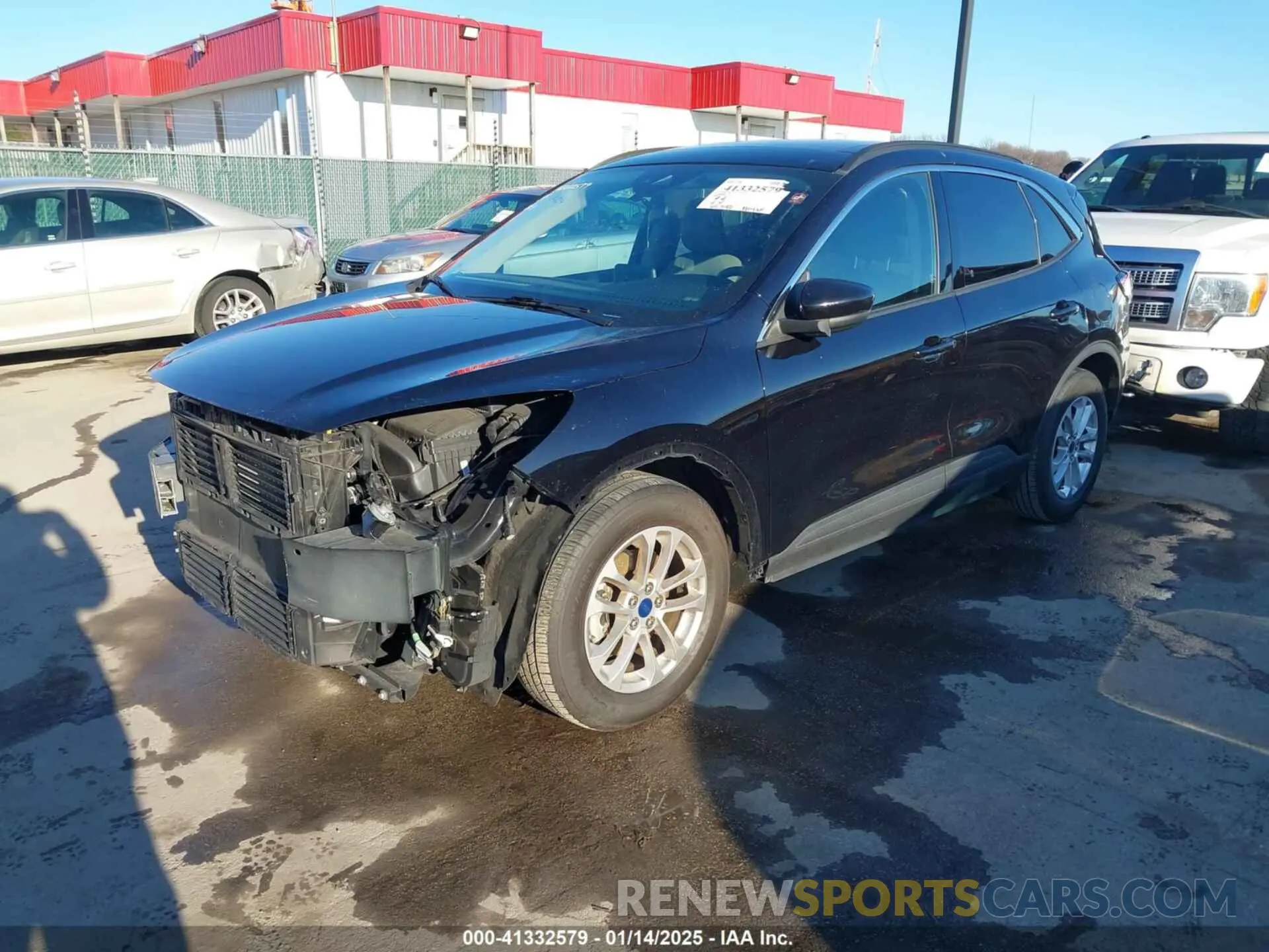 2 fotografías del automóvil dañado 1FMCU0G69LUA65918 FORD ESCAPE 2020