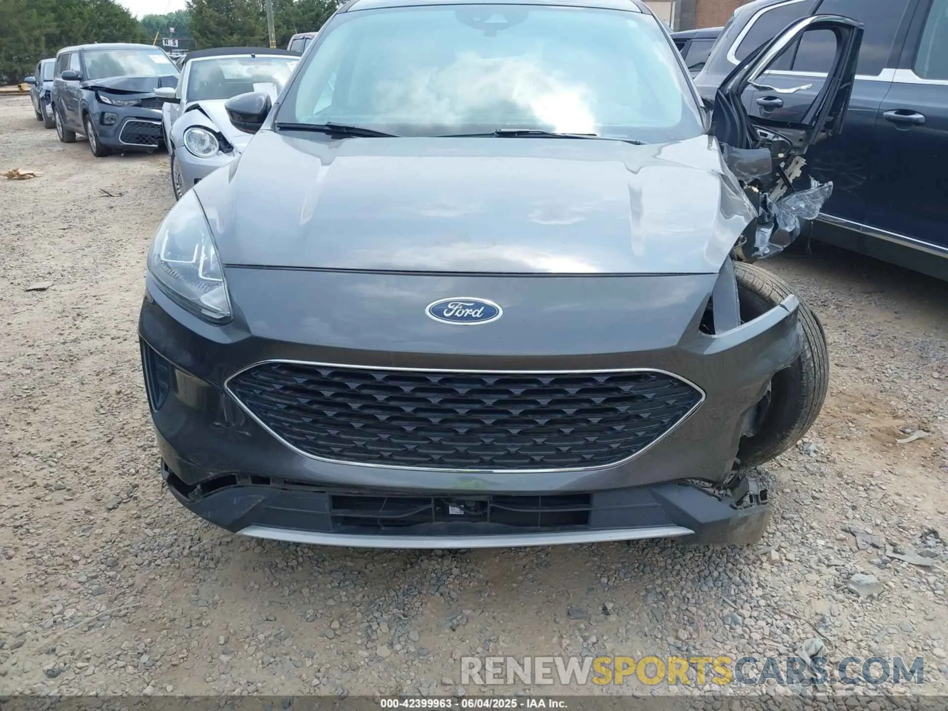 11 fotografías del automóvil dañado 1FMCU0G69LUA67782 FORD ESCAPE 2020