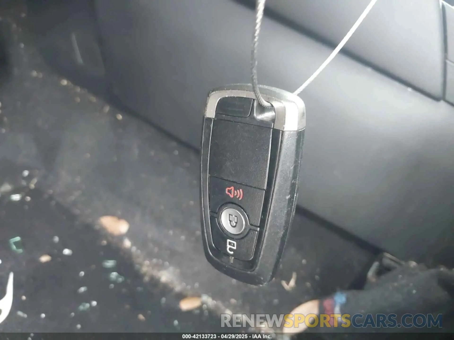 11 fotografías del automóvil dañado 1FMCU0G69LUA75204 FORD ESCAPE 2020