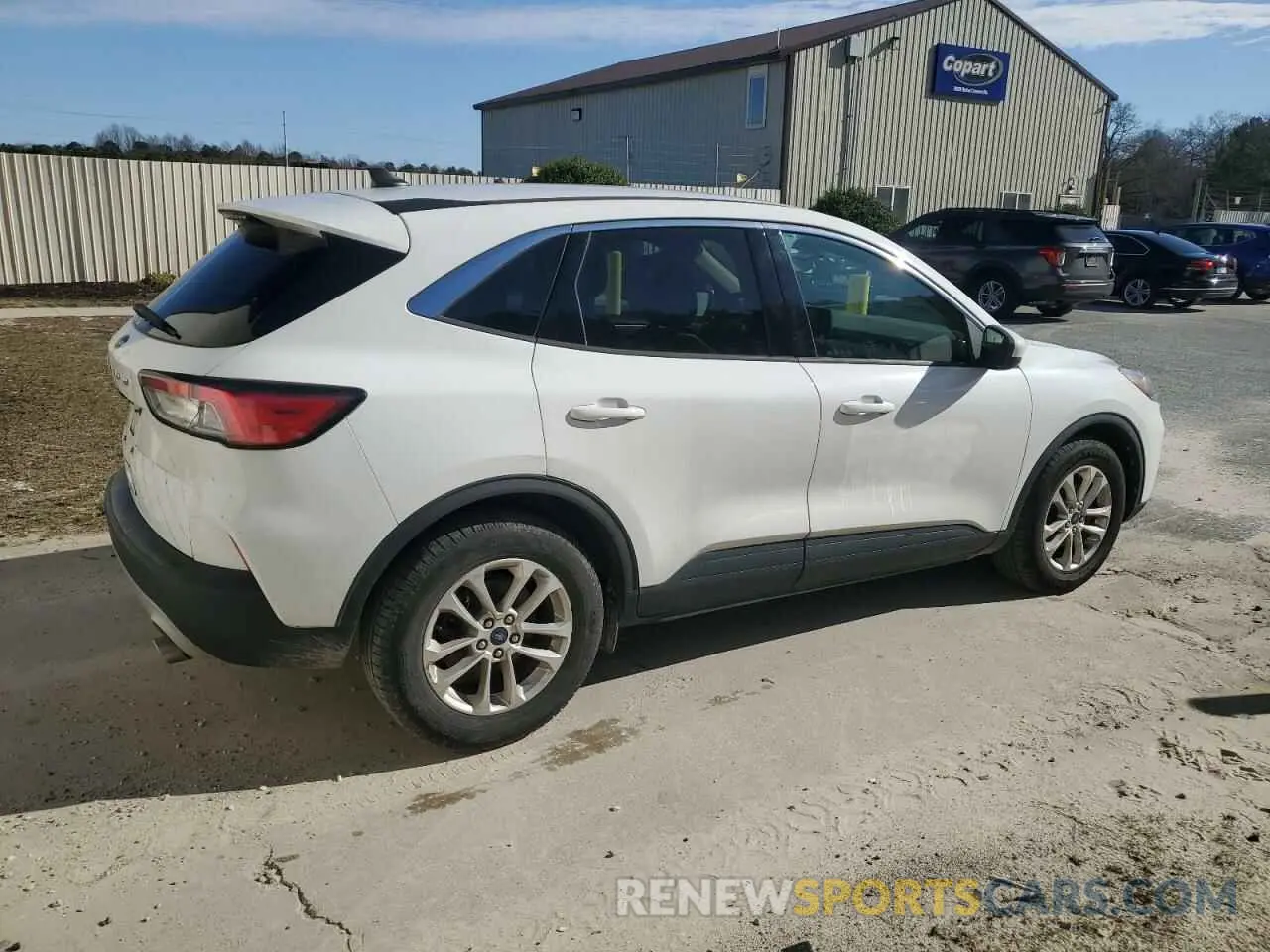 3 fotografías del automóvil dañado 1FMCU0G69LUA94738 FORD ESCAPE 2020