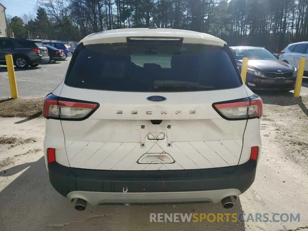 6 fotografías del automóvil dañado 1FMCU0G69LUA94738 FORD ESCAPE 2020