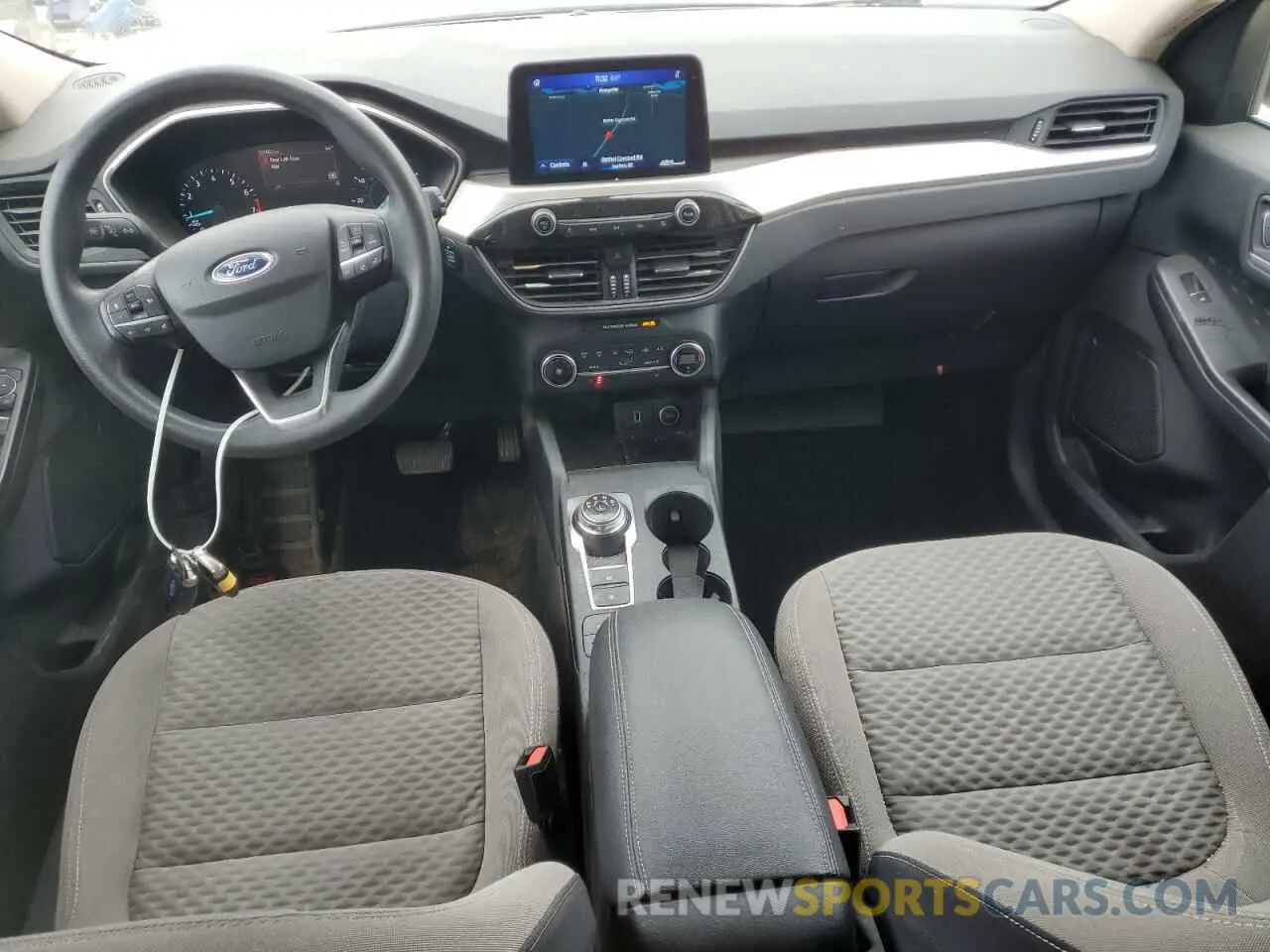 8 fotografías del automóvil dañado 1FMCU0G69LUA94738 FORD ESCAPE 2020