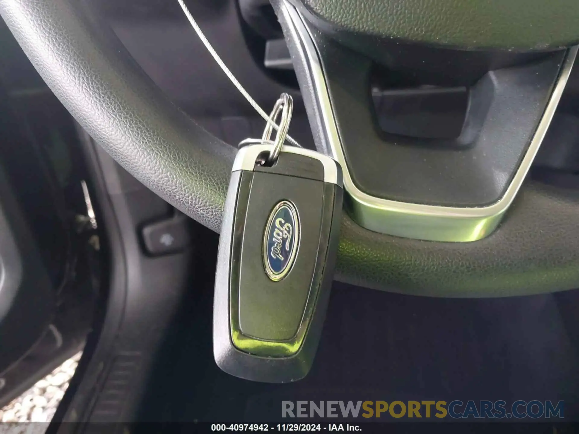 11 fotografías del automóvil dañado 1FMCU0G69LUA95369 FORD ESCAPE 2020