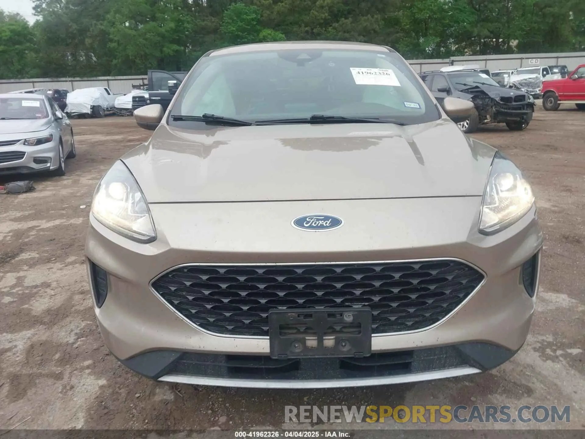 12 fotografías del automóvil dañado 1FMCU0G69LUB30539 FORD ESCAPE 2020