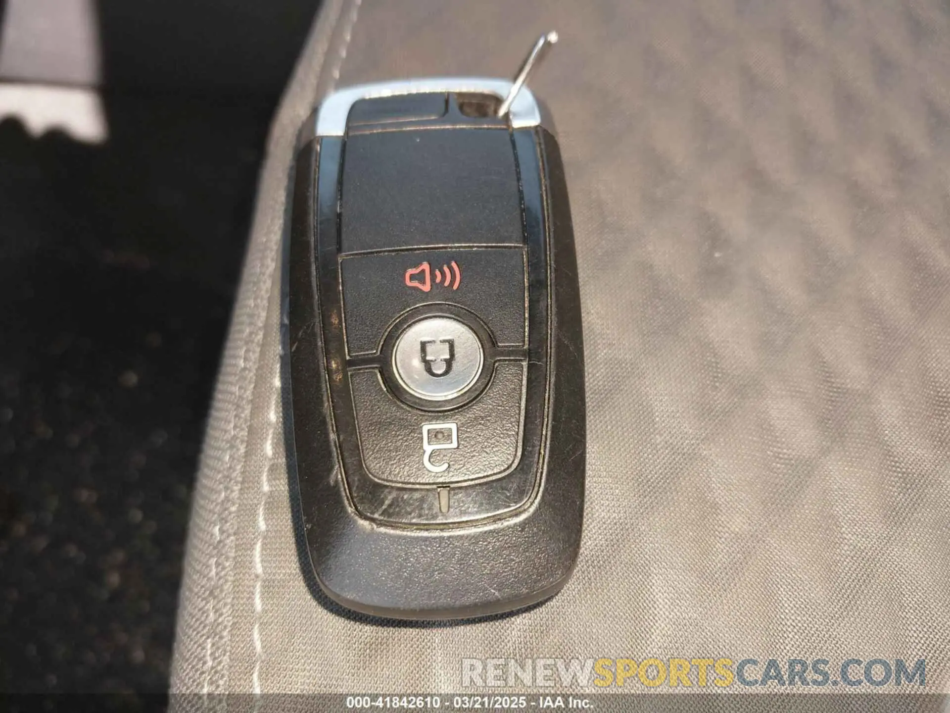 11 fotografías del automóvil dañado 1FMCU0G69LUB74041 FORD ESCAPE 2020