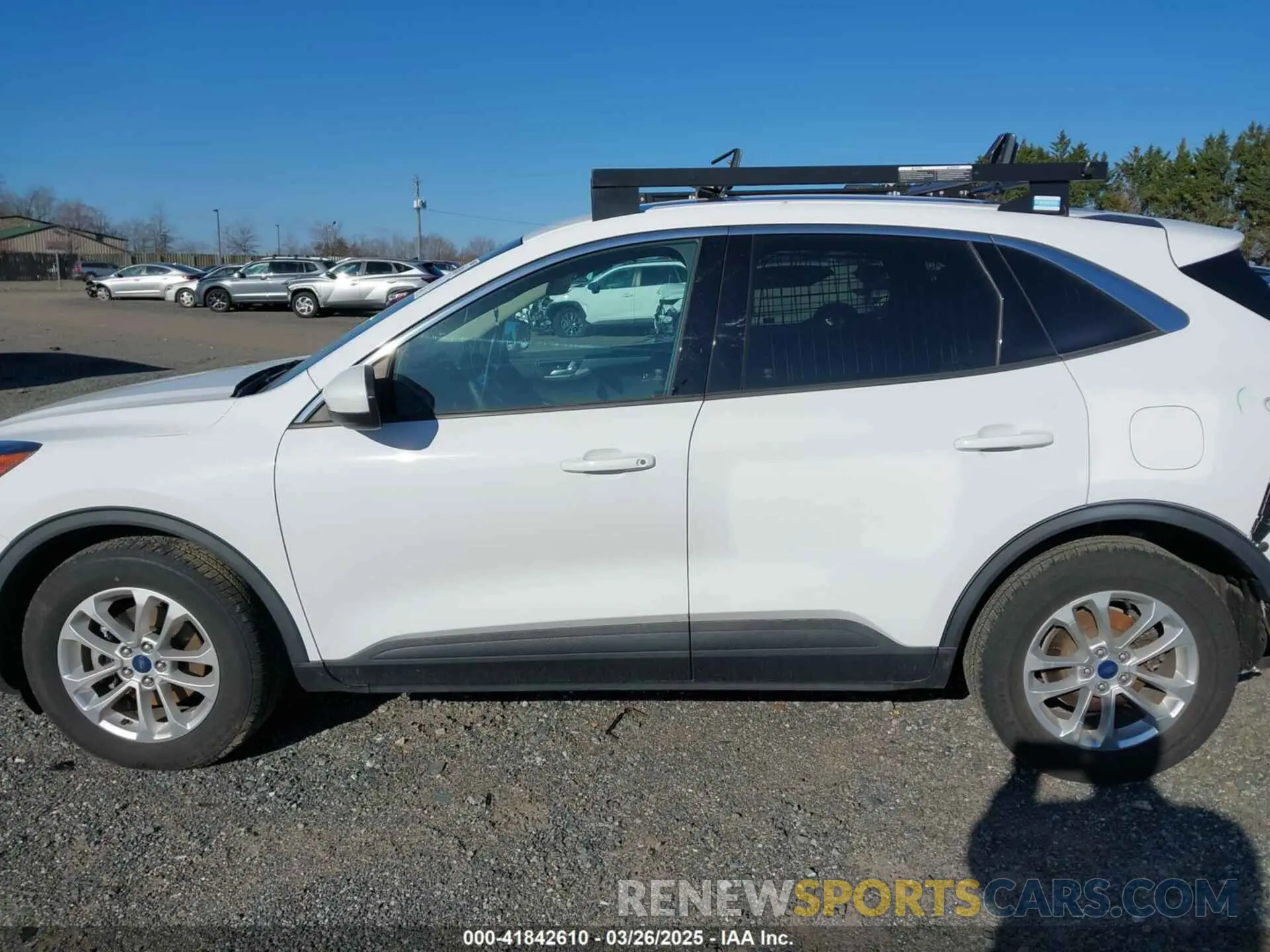 14 fotografías del automóvil dañado 1FMCU0G69LUB74041 FORD ESCAPE 2020