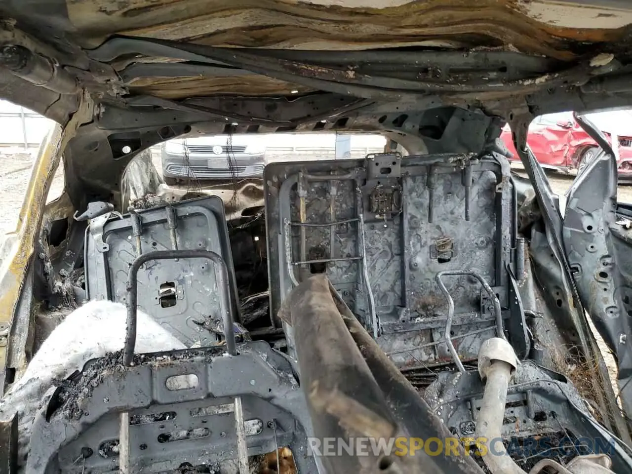 10 fotografías del automóvil dañado 1FMCU0G69LUC38627 FORD ESCAPE 2020