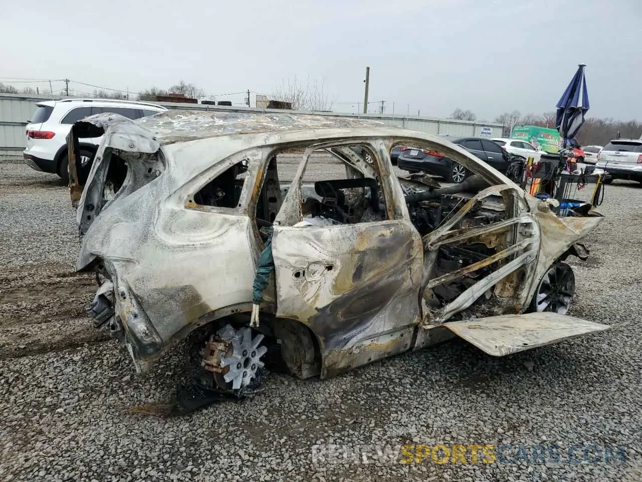 3 fotografías del automóvil dañado 1FMCU0G69LUC38627 FORD ESCAPE 2020