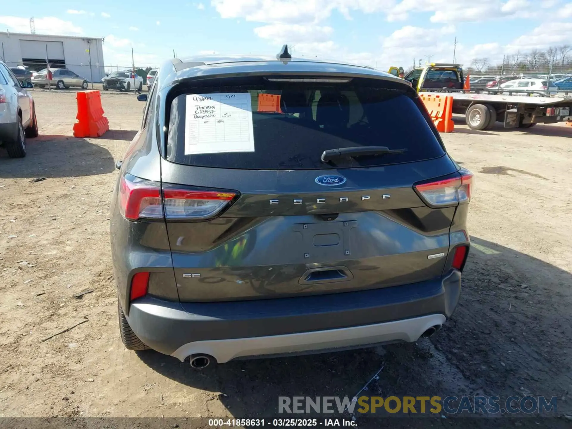 17 fotografías del automóvil dañado 1FMCU0G6XLUC23957 FORD ESCAPE 2020