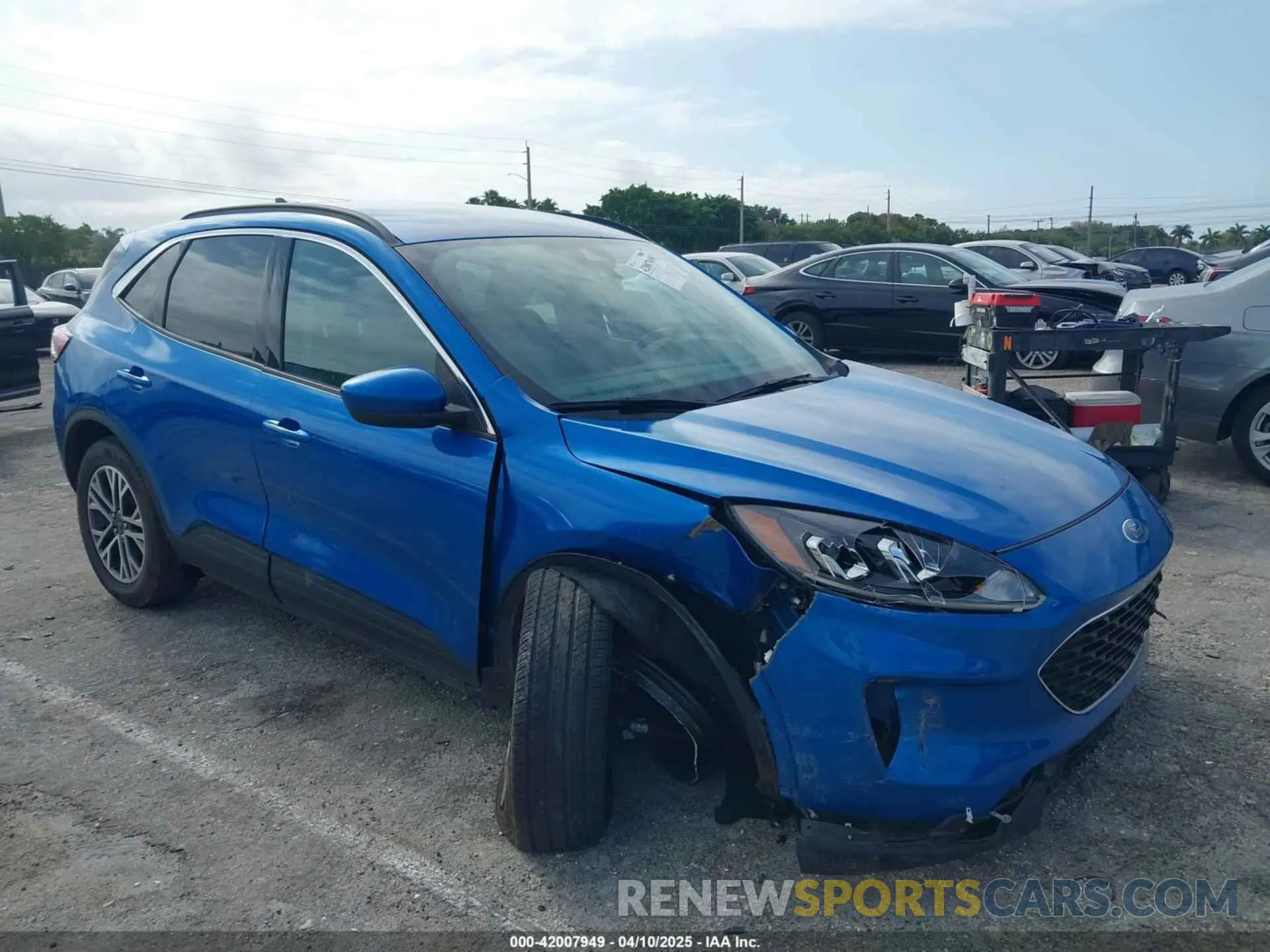 1 fotografías del automóvil dañado 1FMCU0H60LUB45316 FORD ESCAPE 2020