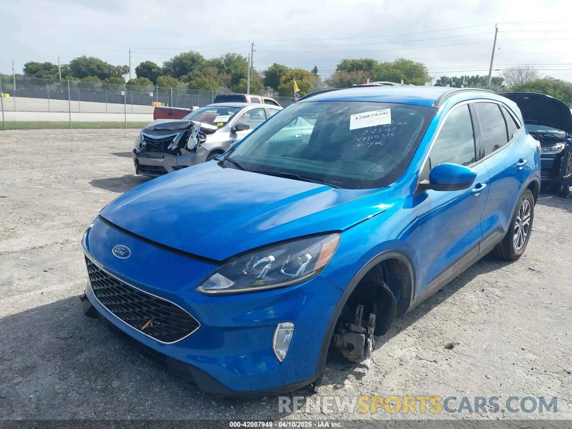 17 fotografías del automóvil dañado 1FMCU0H60LUB45316 FORD ESCAPE 2020