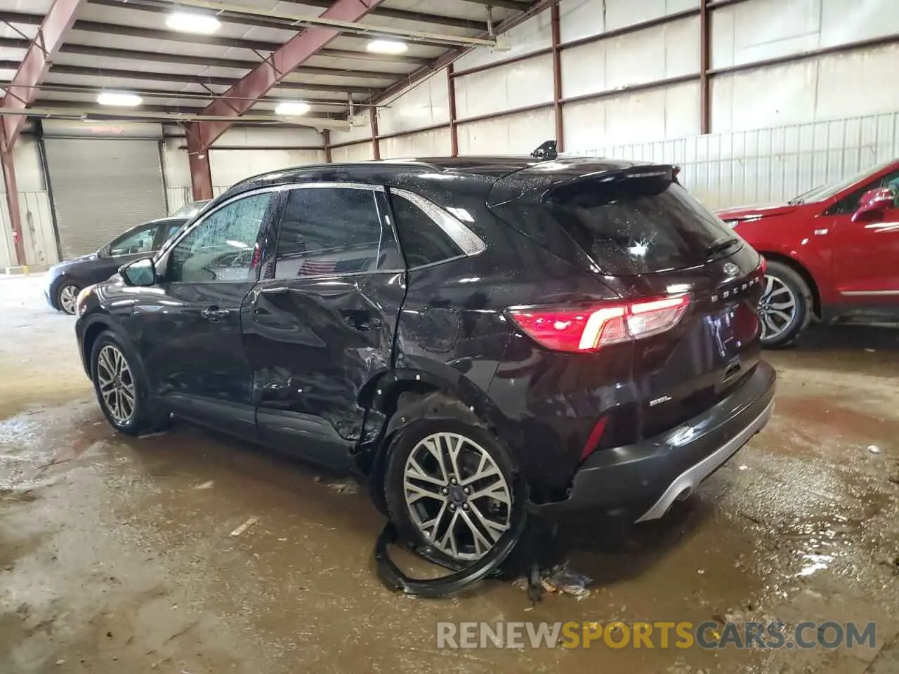2 fotografías del automóvil dañado 1FMCU0H61LUA31728 FORD ESCAPE 2020