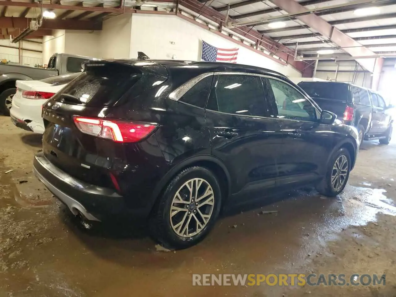 3 fotografías del automóvil dañado 1FMCU0H61LUA31728 FORD ESCAPE 2020