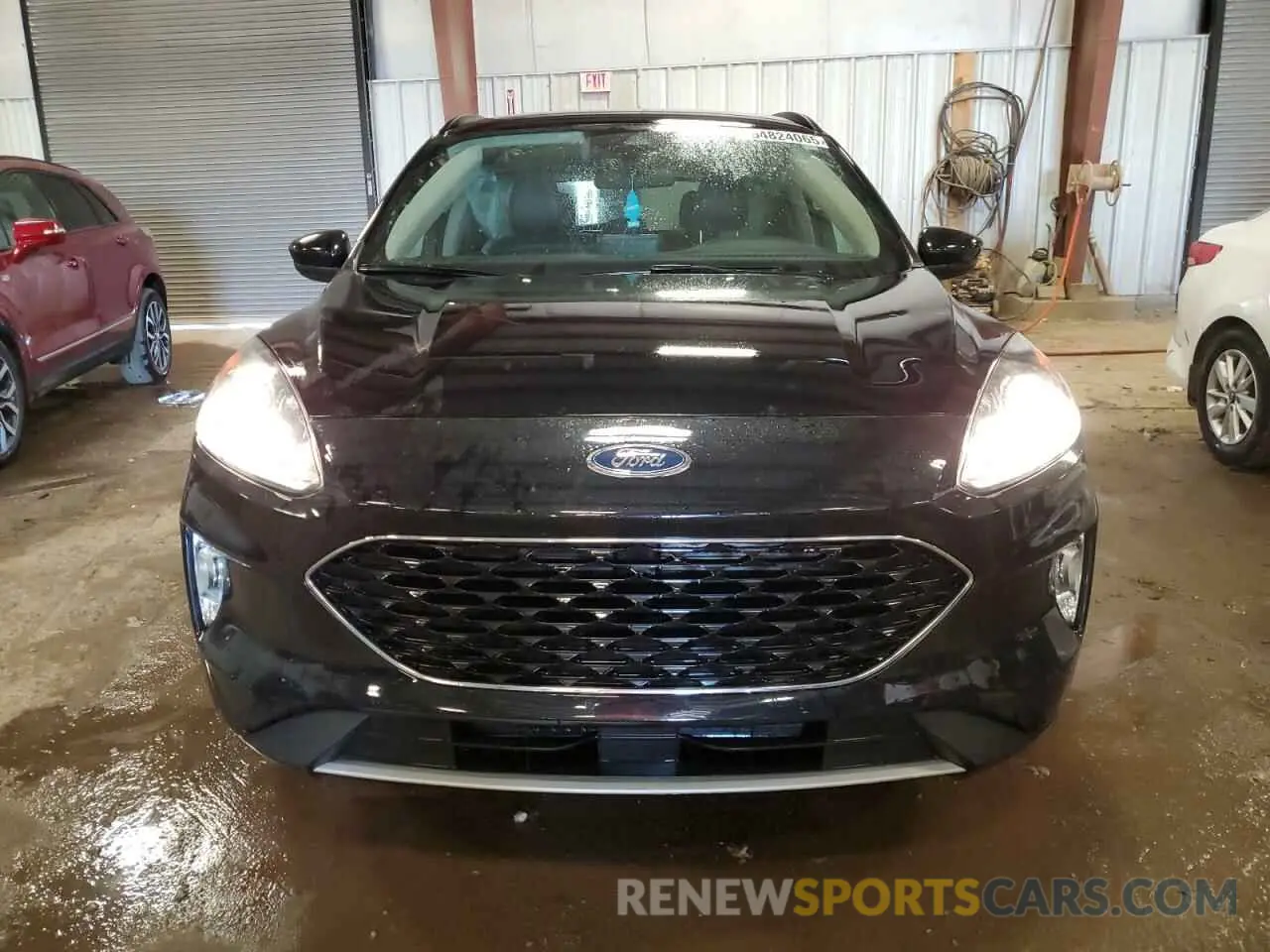 5 fotografías del automóvil dañado 1FMCU0H61LUA31728 FORD ESCAPE 2020