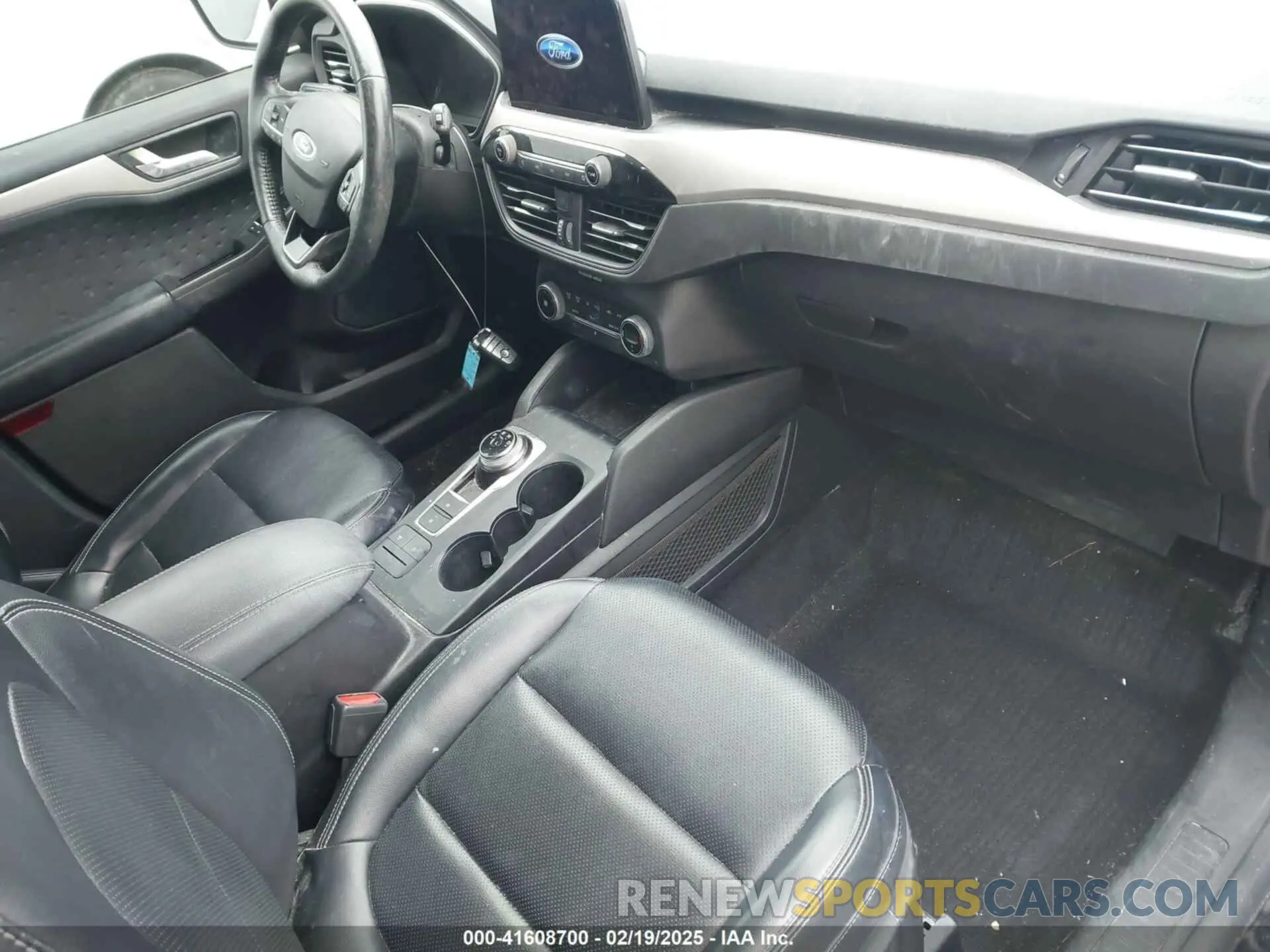 5 fotografías del automóvil dañado 1FMCU0H62LUA54273 FORD ESCAPE 2020