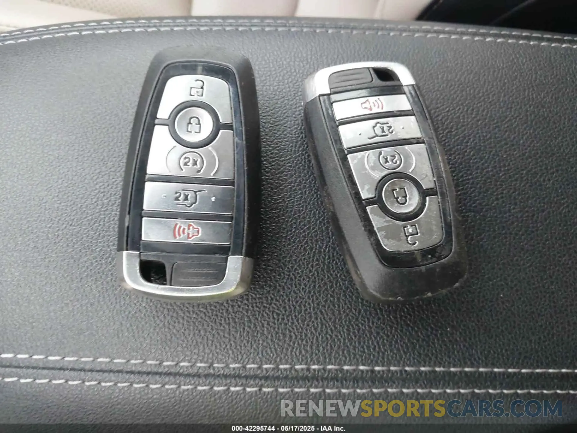 11 fotografías del automóvil dañado 1FMCU0H63LUA31648 FORD ESCAPE 2020