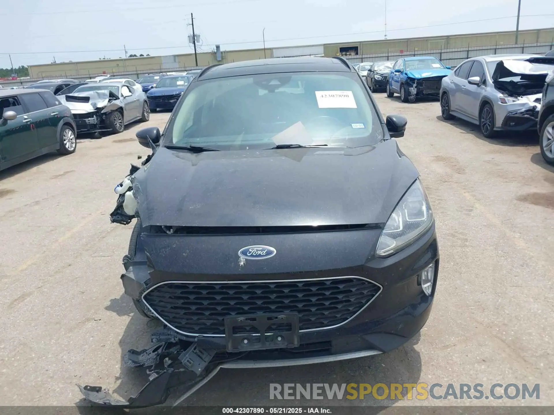 12 fotografías del automóvil dañado 1FMCU0H63LUA57506 FORD ESCAPE 2020