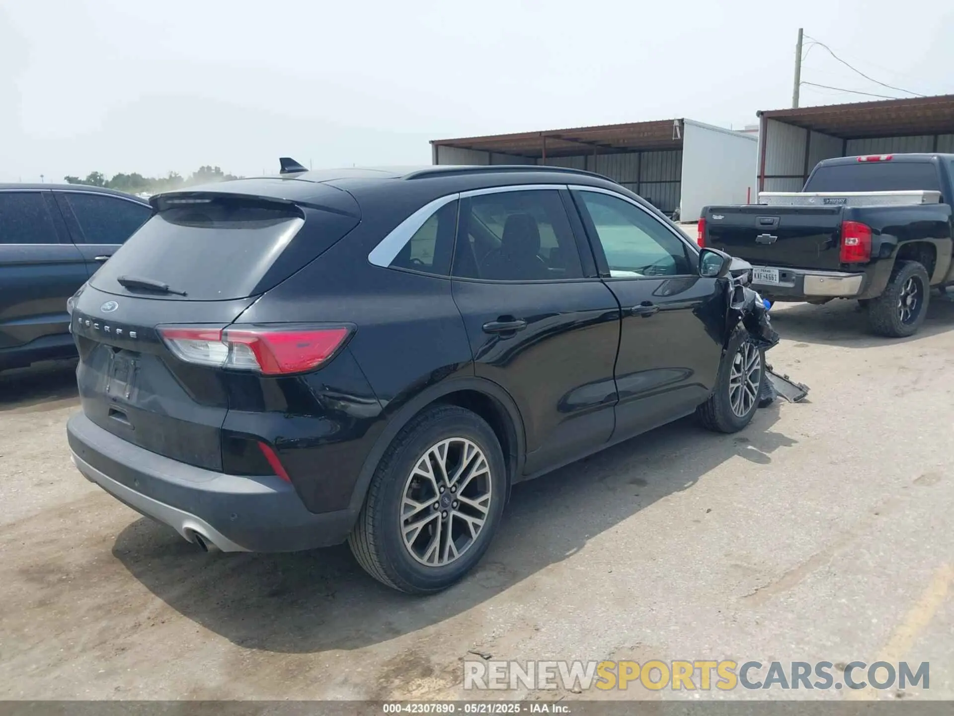 4 fotografías del automóvil dañado 1FMCU0H63LUA57506 FORD ESCAPE 2020