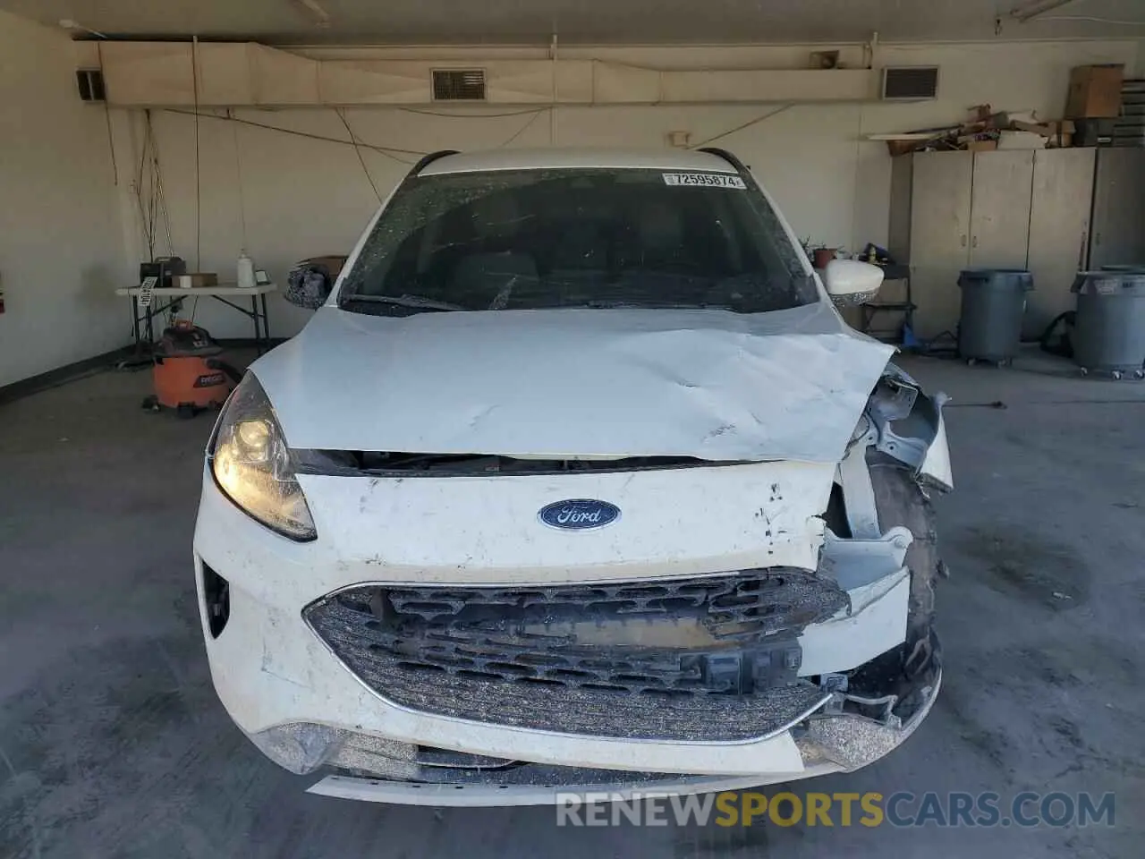 5 fotografías del automóvil dañado 1FMCU0H63LUA77674 FORD ESCAPE 2020