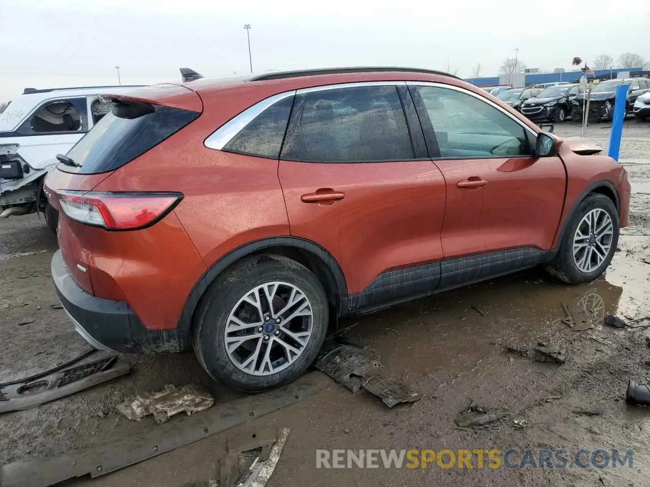 3 fotografías del automóvil dañado 1FMCU0H64LUA74184 FORD ESCAPE 2020