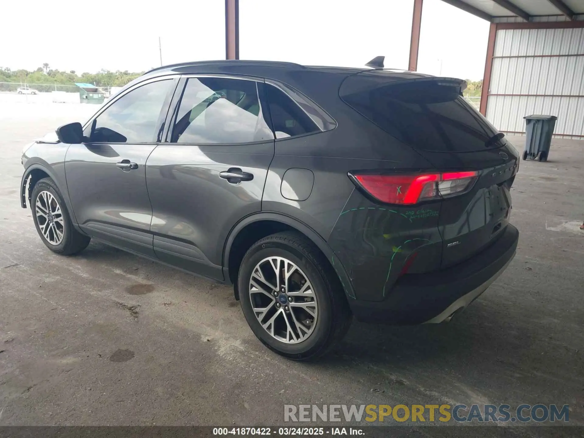 3 fotografías del automóvil dañado 1FMCU0H64LUA94404 FORD ESCAPE 2020