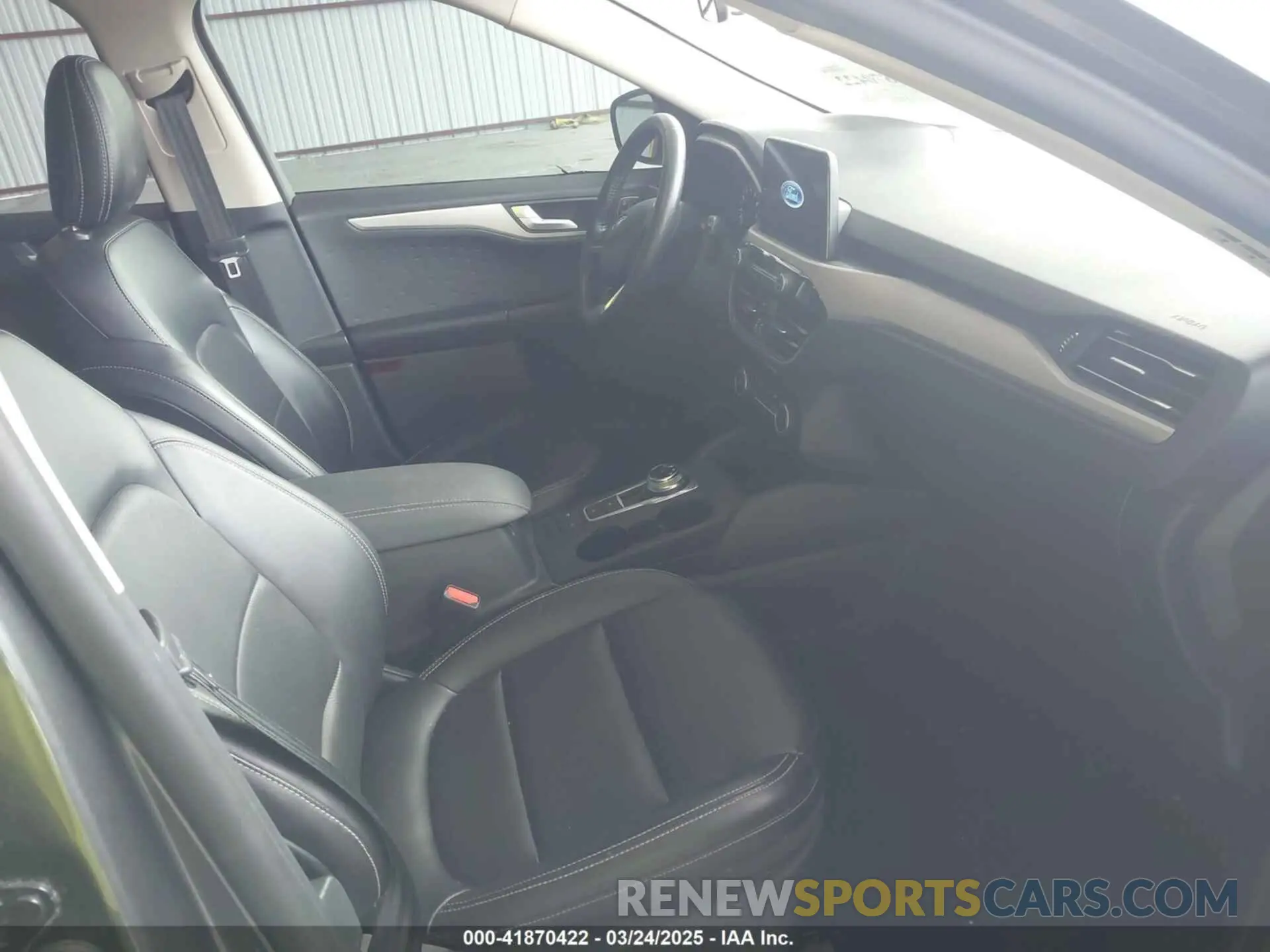 5 fotografías del automóvil dañado 1FMCU0H64LUA94404 FORD ESCAPE 2020