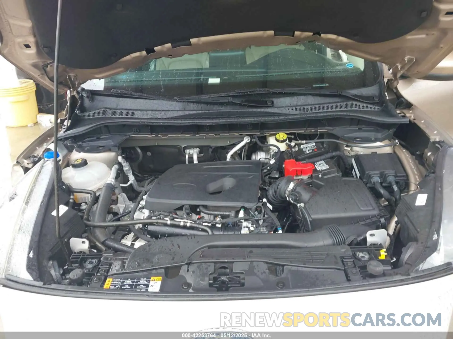 10 fotografías del automóvil dañado 1FMCU0H64LUB89853 FORD ESCAPE 2020