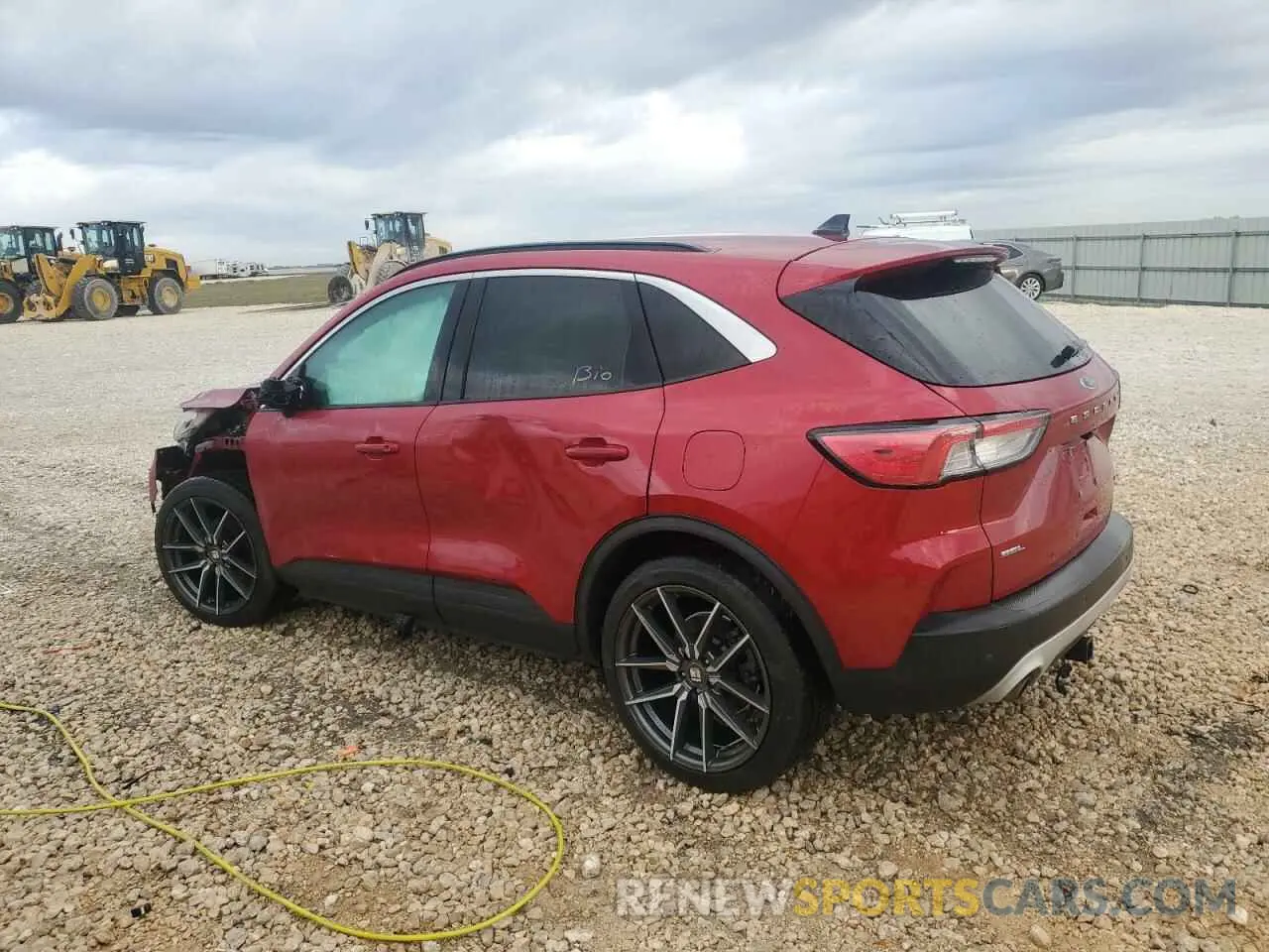 2 fotografías del automóvil dañado 1FMCU0H65LUA75599 FORD ESCAPE 2020